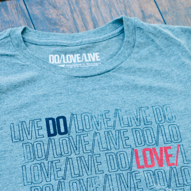 STANDOUT TEE