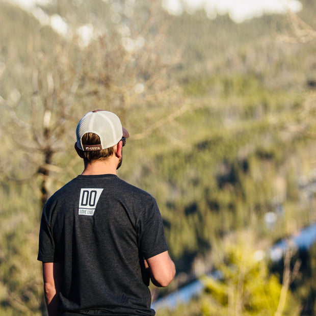 DO/LOVE/LIVE WORDMARK TEE